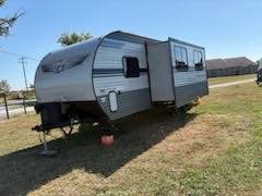 excellent Used 2021 Gulf Stream RV 268BH  on sale - gallery image 4 available at Glenpool Camper Sales near Tulsa