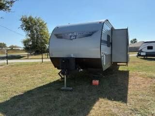 Used 2021 Gulf Stream RV 268BH  for sale by dealer - gallery image 5 sold by Glenpool Camper Sales near Tulsa