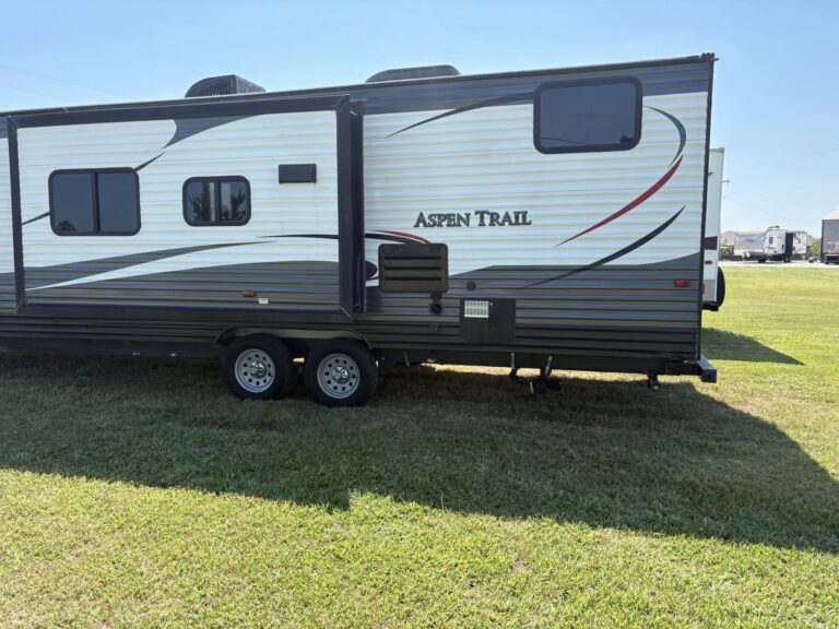 Used 2016 Dutchmen RV Aspen Trail 2760BHS in stock - gallery image 3 located in Glenpool Camper Sales Tulsa Oklahoma