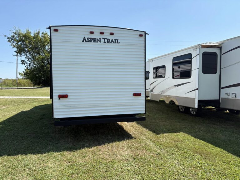 excellent Used 2016 Dutchmen RV Aspen Trail 2760BHS on sale - gallery image 4 available at Glenpool Camper Sales Tulsa Oklahoma