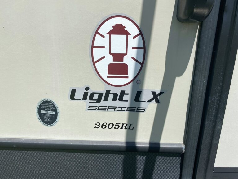 Used 2019 2605RL for sale by dealer - gallery image 5 sold by Glenpool Camper Sales near Tulsa