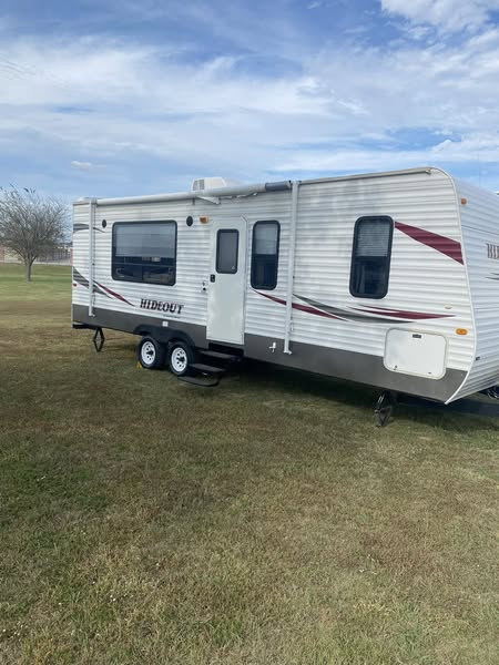 reliable Used 2011 Keystone RV Hideout 25RKS main photo at Glenpool Camper Sales Glenpool OK