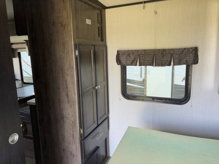 Tulsa area Used 2020 Heartland RV M27 for sale - gallery image 12 located in Glenpool Camper Sales Tulsa area