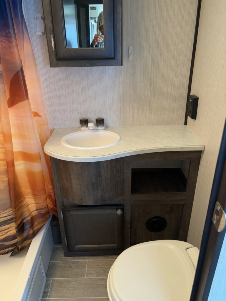 Oklahoma Used 2020 Heartland RV M27 dealership quality - gallery image 14 showcased in Glenpool Camper Sales Tulsa area