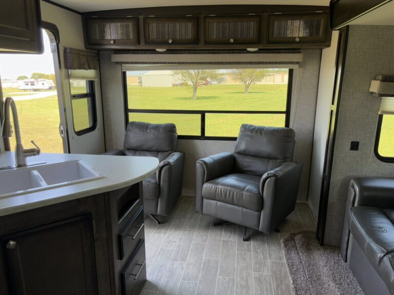 Used 2020 Heartland RV M27 dealership special - gallery image 9 featured at Glenpool Camper Sales Tulsa area