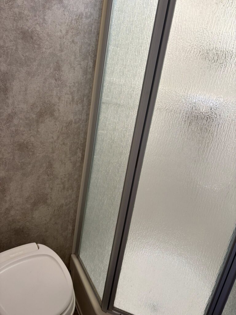 affordable Used 2011 move-in ready - gallery image 10 showcased at Glenpool Camper Sales Glenpool