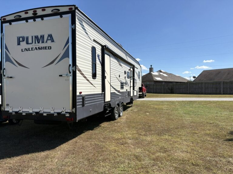 Used 2017 Palomino RV 373QSI in stock - gallery image 3 located in Glenpool Camper Sales near Tulsa