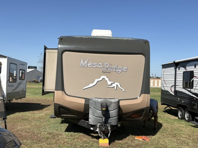 Used 2016 Highland Ridge RV 292RLS for sale by dealer - gallery image 5 sold by Glenpool Camper Sales near Tulsa