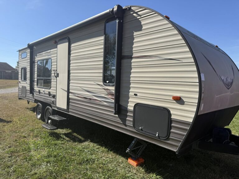 quality Used 2017 Forest River Cherokee 26BHSE available now - gallery image 2 in Glenpool Camper Sales near Tulsa