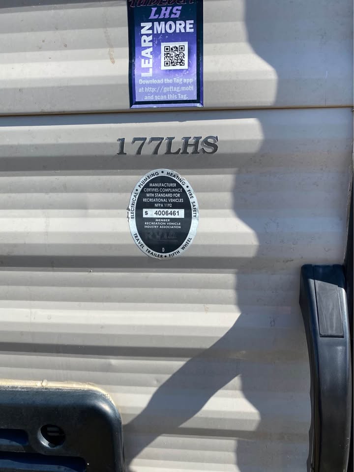 Used 2016 Keystone RV 177LHS for sale by dealer - gallery image 5 sold by Glenpool Camper Sales near Tulsa