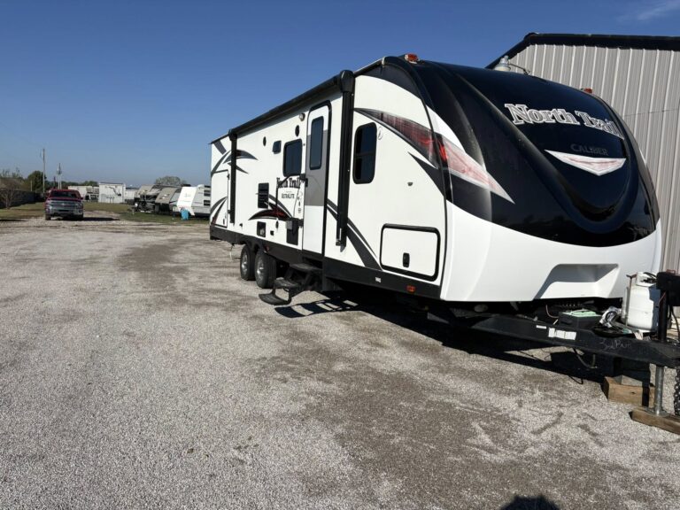Used 2018 Heartland RV 32BUDS for sale - gallery image 1 at Glenpool Camper Sales near Tulsa