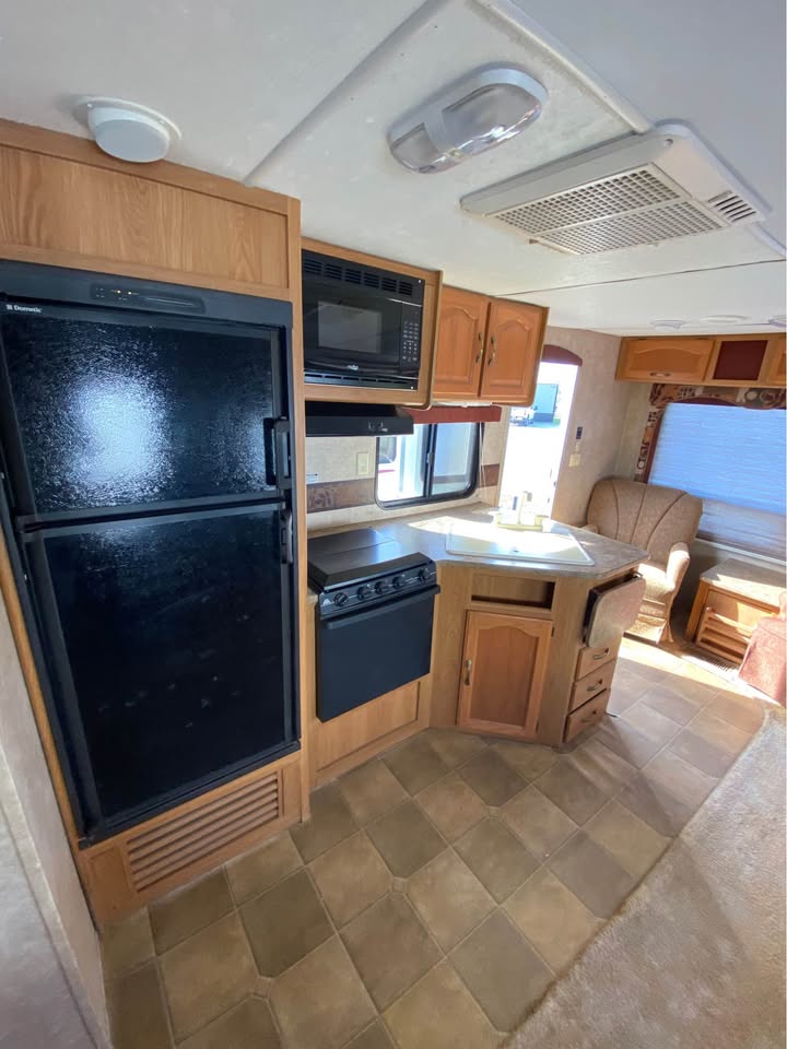 Used 2009 Keystone RV Springdale 266 Oklahoma dealer special - gallery image 11 available in Glenpool Camper Sales Tulsa area