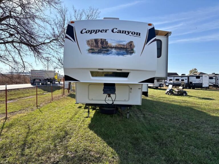 Used 2011 Keystone RV Copper Canyon FWBBHS for sale - reliable RV at Glenpool Camper Sales near Tulsa