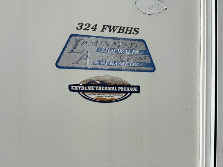 Used 2011 Keystone RV Copper Canyon FWBBHS for sale by dealer - gallery image 5 sold by Glenpool Camper Sales near Tulsa