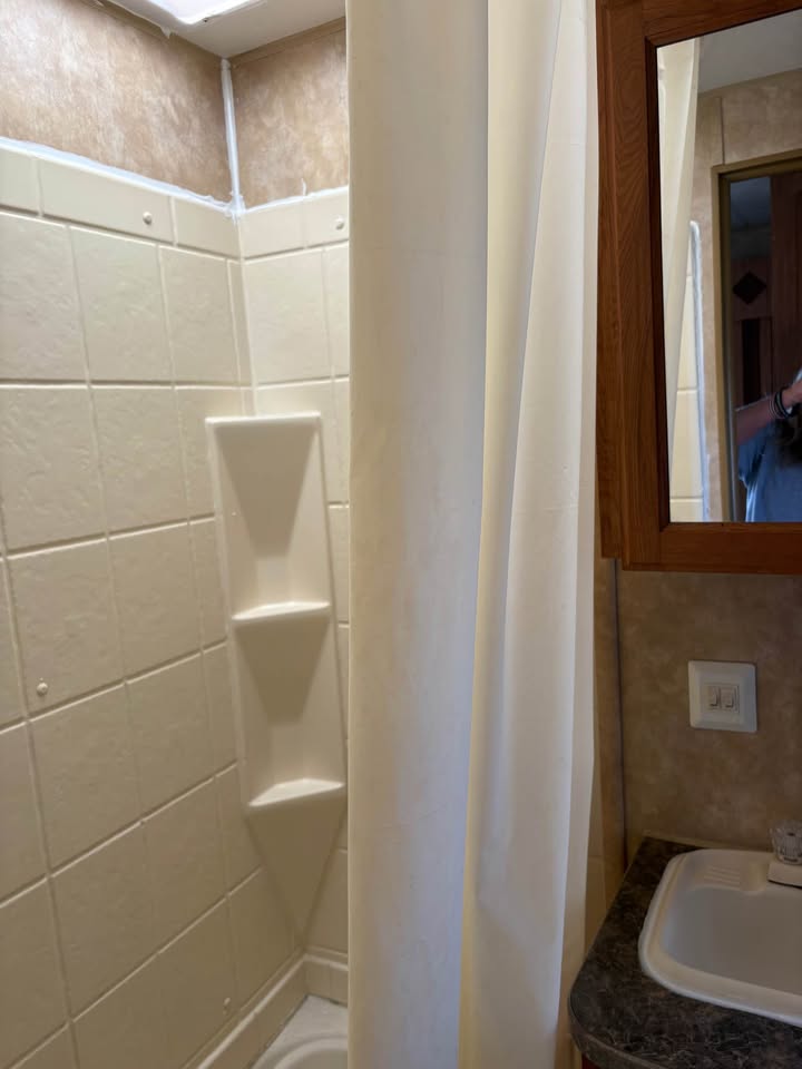 Tulsa area Used 2010 Jayco Jayflight for sale - gallery image 12 located in Glenpool Camper Sales Glenpool