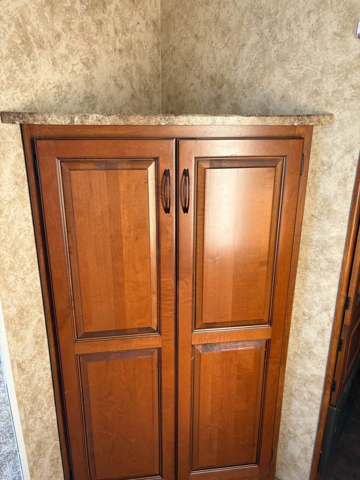 pristine Used 2011 Keystone Bullet ready for delivery - gallery image 6 from Glenpool Camper Sales Glenpool