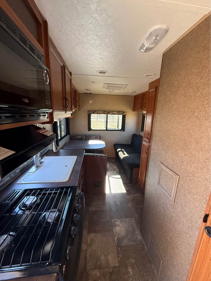 Used 2014 Starcraft RV AR Maxx 21FB for sale by dealer - gallery image 5 sold by Glenpool Camper Sales Oklahoma RV dealer