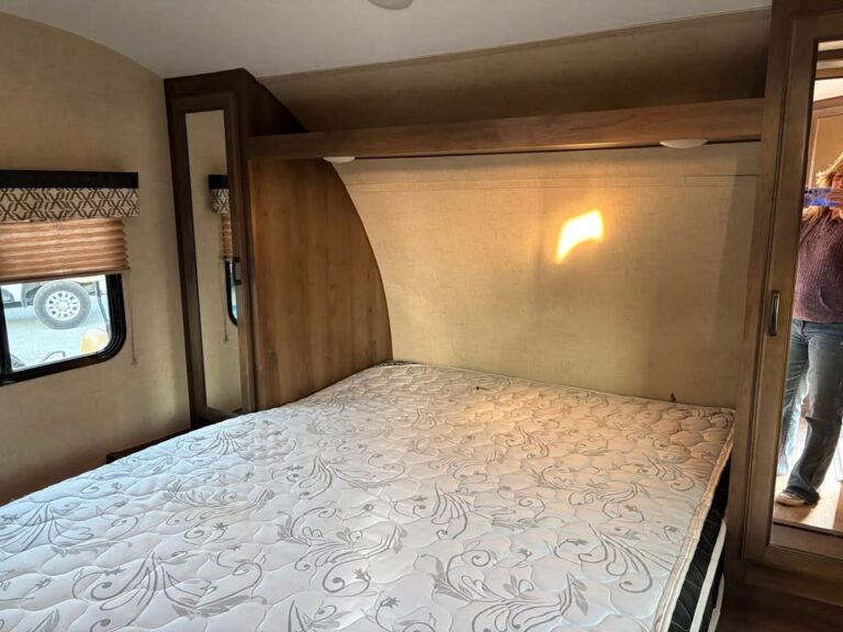 Used 2017 KZ RV Connect 241RLK dealership special - gallery image 9 featured at Glenpool Camper Sales near Tulsa