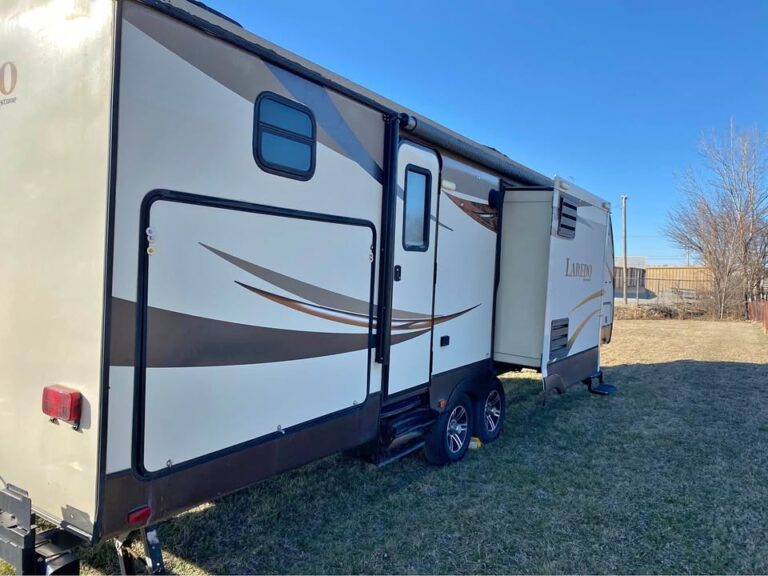 Used 2014 Keystone Laredo 320TG for sale - gallery image 1 at Glenpool Camper Sales Glenpool OK
