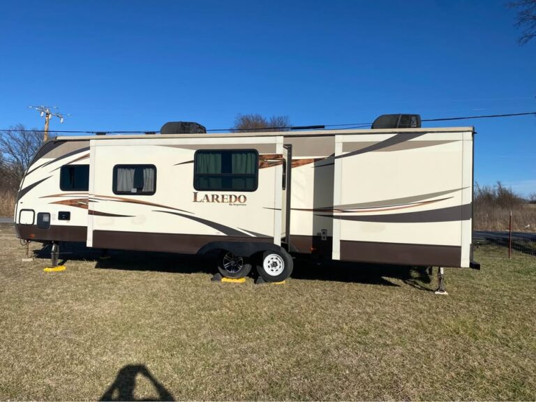 Used 2014 Keystone Laredo 320TG for sale - well-maintained RV at Glenpool Camper Sales Glenpool OK