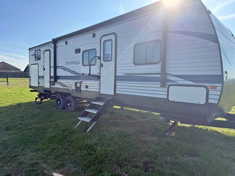 Used 2020 Keystone Springdale 303BH for sale - quality RV at Glenpool Camper Sales Glenpool OK