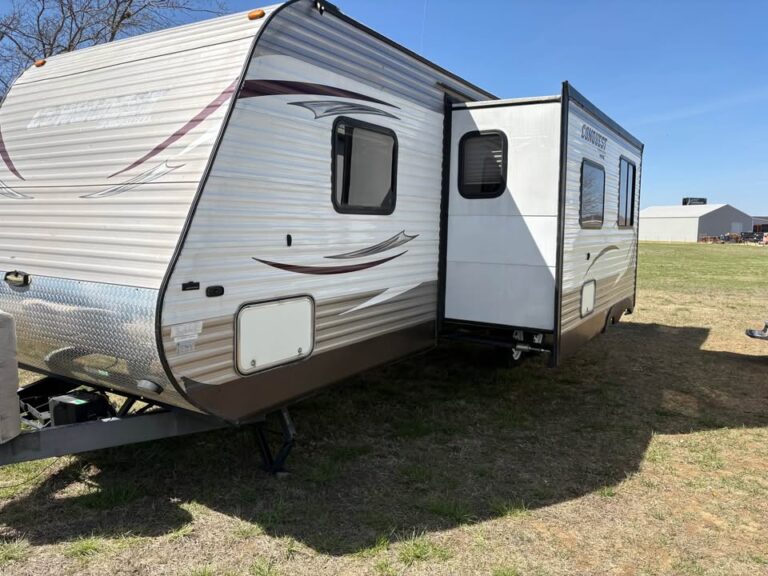 quality Used 2014 Gulf Stream RV Conquest 278DDS  available now - gallery image 2 in Glenpool Camper Sales Tulsa Oklahoma