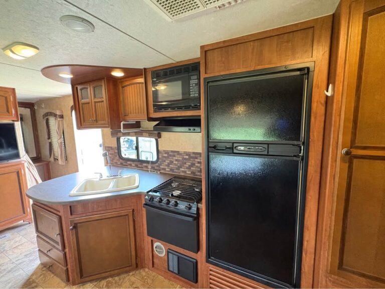 Used 2012 Jayco White Hawk 26 DSRB  Oklahoma dealer special - gallery image 11 available in Glenpool Camper Sales Oklahoma dealership