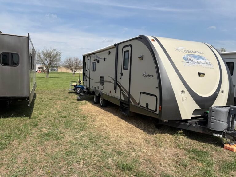 quality Used 2014 Coachmen RV Freedom Express 281 RLDS available now - gallery image 2 in Glenpool Camper Sales Oklahoma dealership