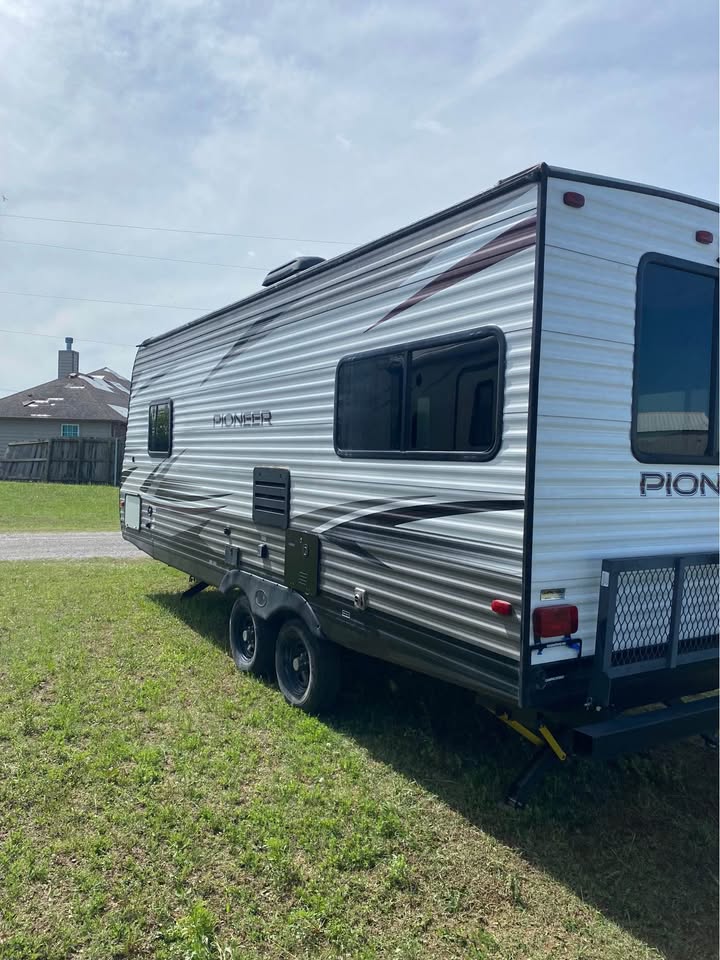 quality Used 2017 Heartland RV Pioneer RD210 available now - gallery image 2 in Glenpool Camper Sales Glenpool OK