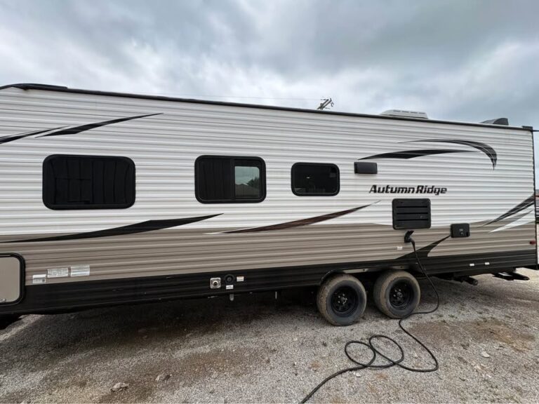 quality Used 2021 Starcraft RV Autumn Ridge 26BH available now - gallery image 2 in Glenpool Camper Sales Oklahoma RV dealer
