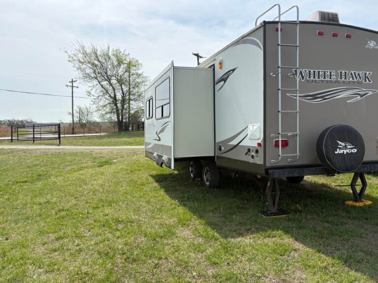 Used 2012 Jayco White Hawk 26 DSRB  in stock - gallery image 3 located in Glenpool Camper Sales Oklahoma dealership