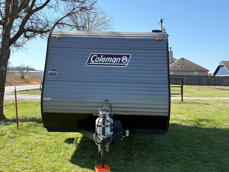 Used 2022 Dutchmen RV Coleman Light 17B in stock - gallery image 3 located in Glenpool Camper Sales Tulsa area