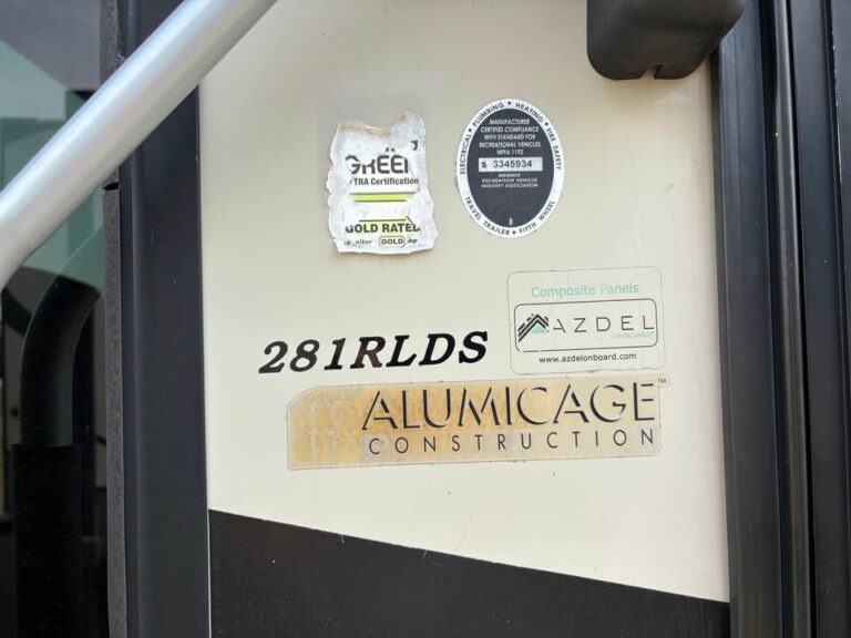 pristine Used 2014 Coachmen RV Freedom Express 281 RLDS ready for delivery - gallery image 6 from Glenpool Camper Sales Oklahoma dealership