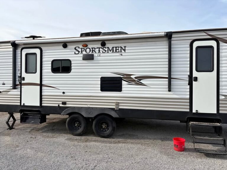 Used 2017 KZ RV Sportman 281 for sale - comfortable RV at Glenpool Camper Sales Tulsa area