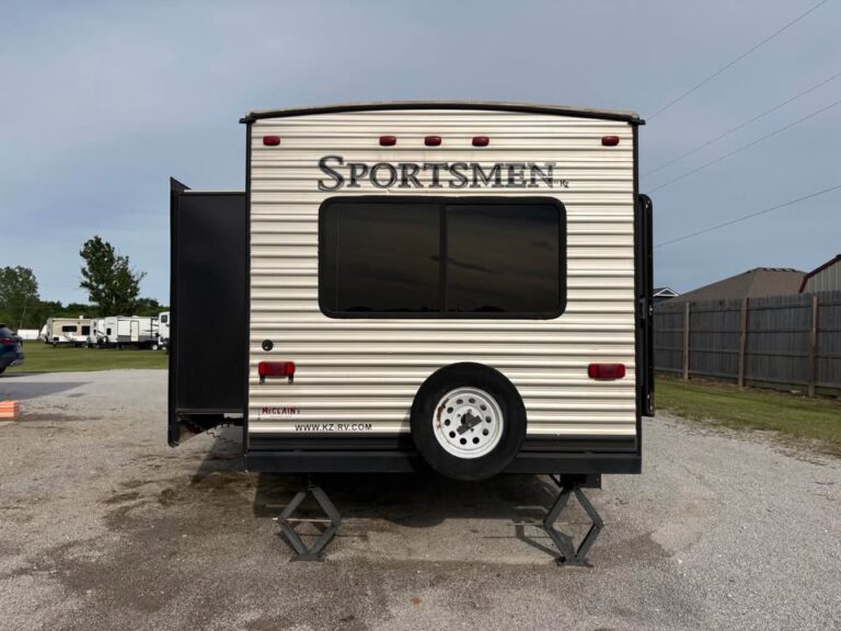 Used 2017 KZ RV Sportman 281 in stock - gallery image 3 located in Glenpool Camper Sales Tulsa area
