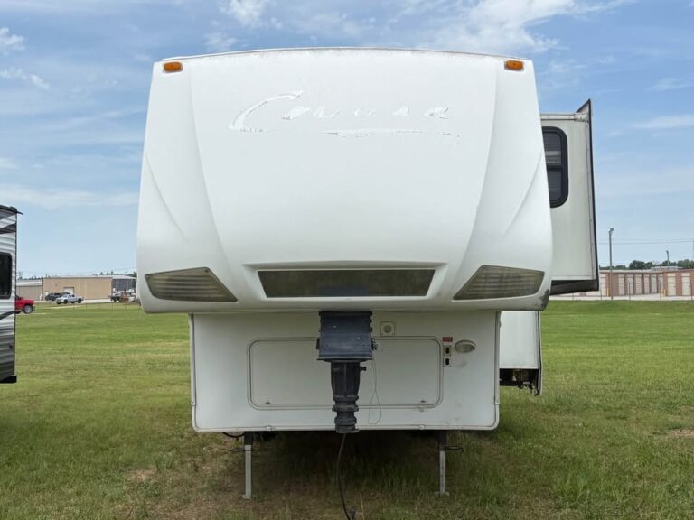 Used 2009 Keystone Cougar 291RLS in stock - gallery image 3 located in Glenpool Camper Sales near Tulsa