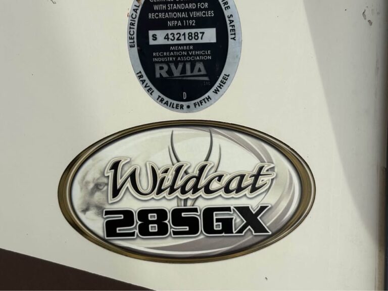 pristine Used 2016 Wildcat 28SGX ready for delivery - gallery image 6 from Glenpool Camper Sales Glenpool OK