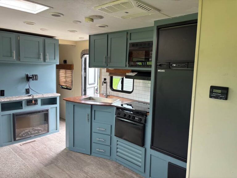 well-maintained Used 2018 KZ RV Sportman 323 BHK priced to sell - gallery image 8 offered by Glenpool Camper Sales Tulsa Oklahoma