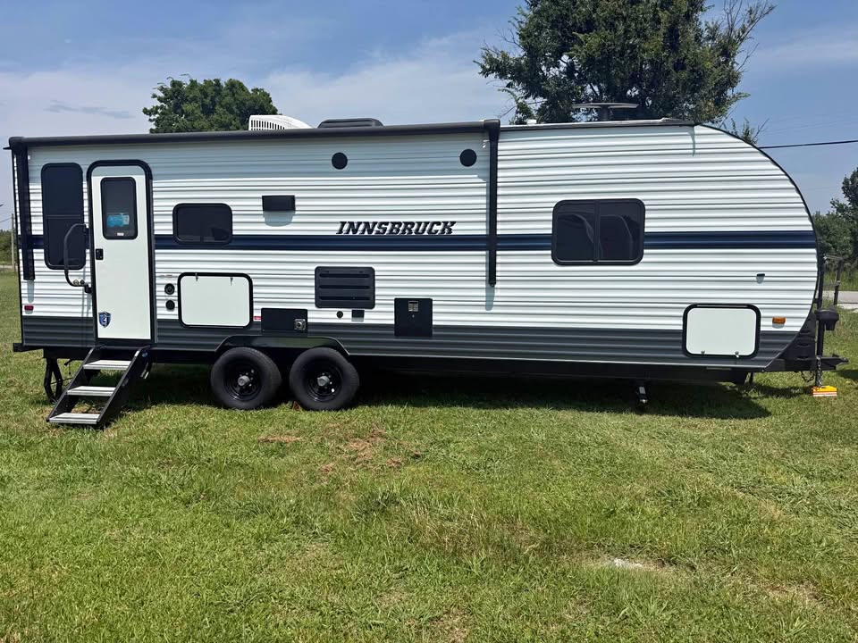 affordable Used 2022 Gulf Stream Innsbruck 24RLS main photo at Glenpool Camper Sales Glenpool OK