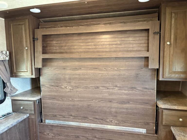 Oklahoma Used 2017 Forest River Rockwood Mini Lite 3507S dealership quality - gallery image 14 showcased in Glenpool Camper Sales Glenpool OK