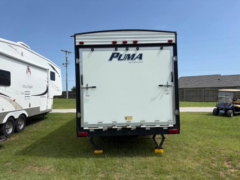 excellent Used 2016 Palomino RV Puma on sale - gallery image 4 available at Glenpool Camper Sales Glenpool