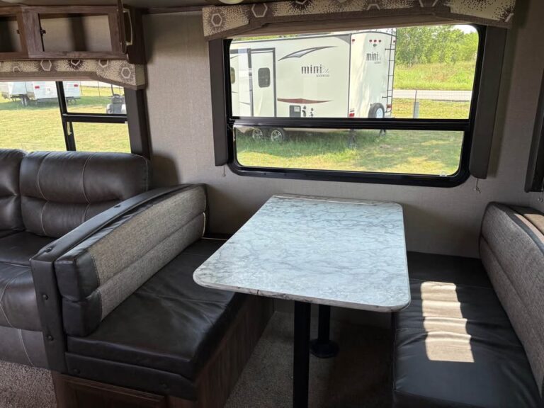 affordable Used 2018 Keystone Cougar 28RLS move-in ready - gallery image 10 showcased at Glenpool Camper Sales Glenpool OK