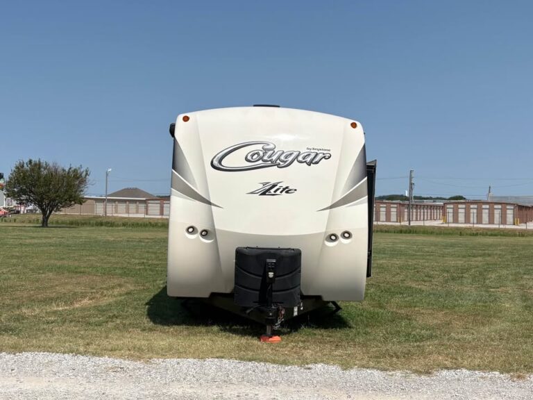 Used 2018 Keystone Cougar 28RLS in stock - gallery image 3 located in Glenpool Camper Sales Glenpool OK