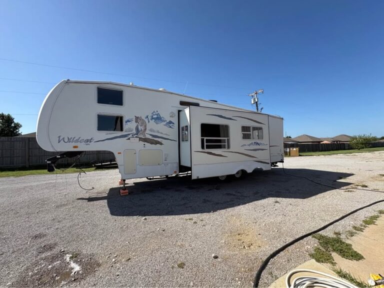 quality Used 2007 Forest River Wildcat 32QBSS available now - gallery image 2 in Glenpool Camper Sales near Tulsa