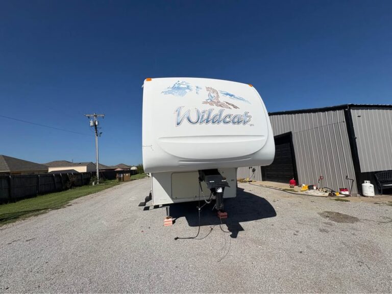 Used 2007 Forest River Wildcat 32QBSS for sale by dealer - gallery image 5 sold by Glenpool Camper Sales near Tulsa